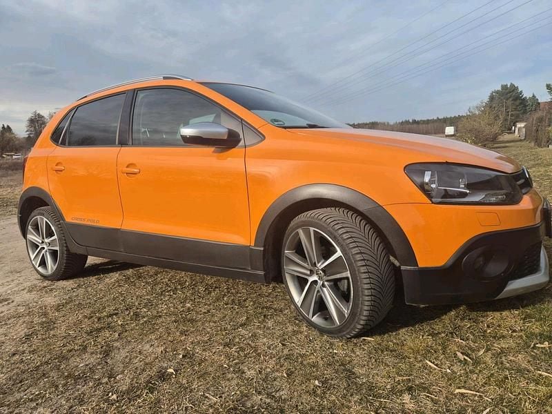 Gebraucht VW Polo Cross 105 PS (77 kW) 2011 Orange Kleinwagen