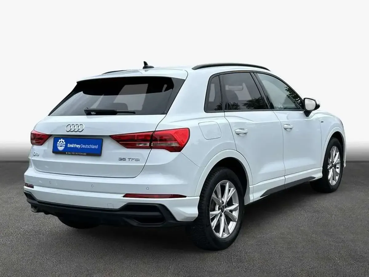 Gebraucht Audi Q3 S-Line 150 PS (110 kW) 2025 Gletscherweiß metallic SUV