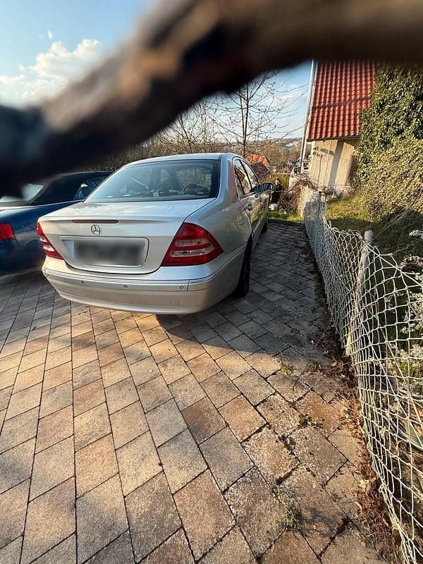 Gebraucht Mercedes 200 163 PS (119 kW) 2000 Silber Limousine