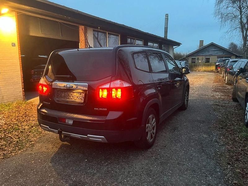 Gebraucht Chevrolet Orlando LT 141 PS (103 kW) 2013 Schwarz Van / Kleinbus