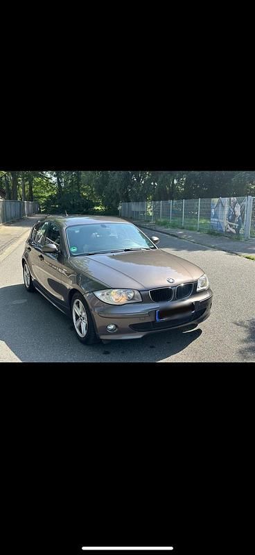 Andere außenfarben Gebraucht 2007 BMW 118 Kleinwagen | 1.400 € (Superpreis) - Bild 1/4