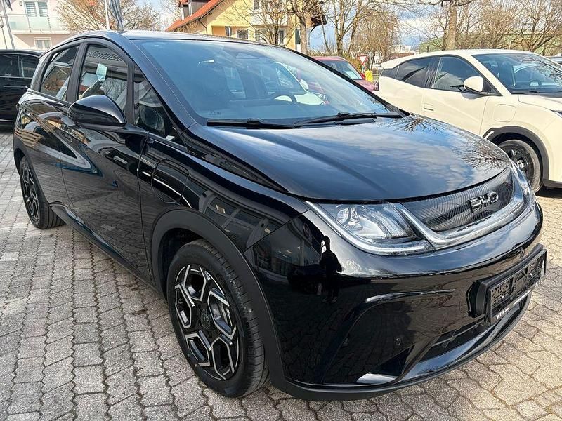 Neu BYD Dolphin Comfort 150 kW (204 PS) 2026 Schwarz Kleinwagen
