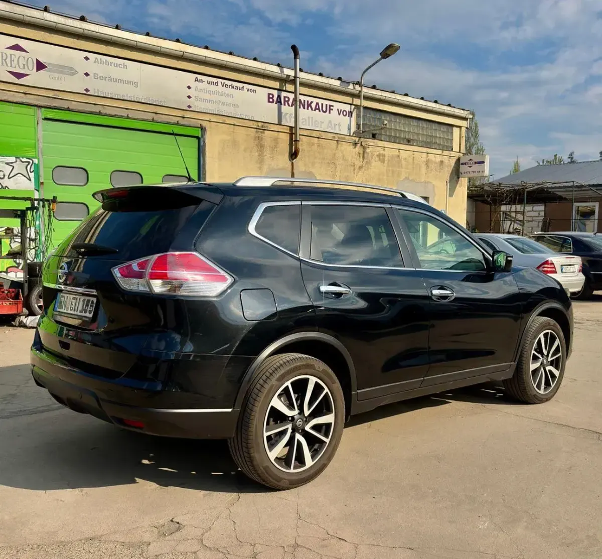Gebraucht Nissan X-Trail Tekna 177 PS (130 kW) 2017 Schwarz SUV