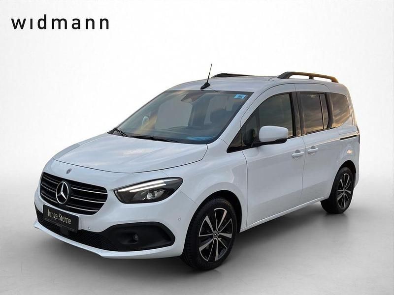 Arktikweiß Gebraucht 2022 Mercedes T180 Progressive Van / Kleinbus | 21.850 € (Superpreis) - Bild 1/4