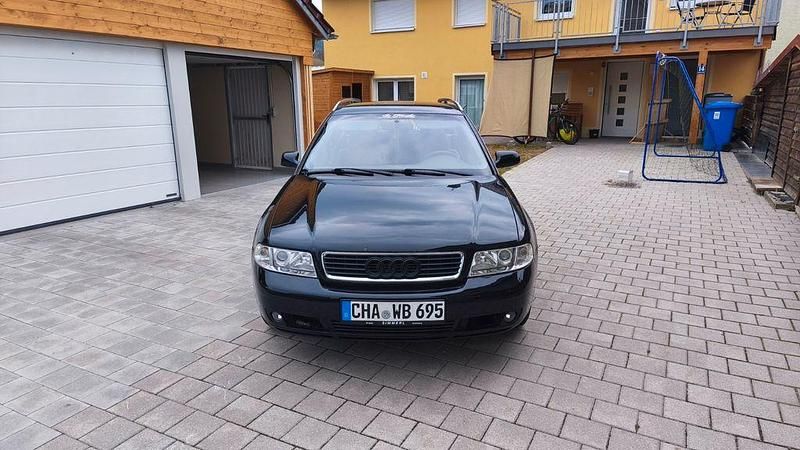 Gebraucht Audi A4 125 PS (91 kW) 2000 Schwarz Kombi