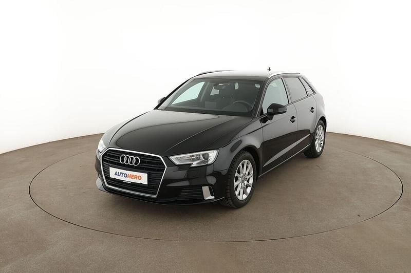 Second-hand Audi A3 Sport 116 CP (85 kW) 2018 Berlinǎ