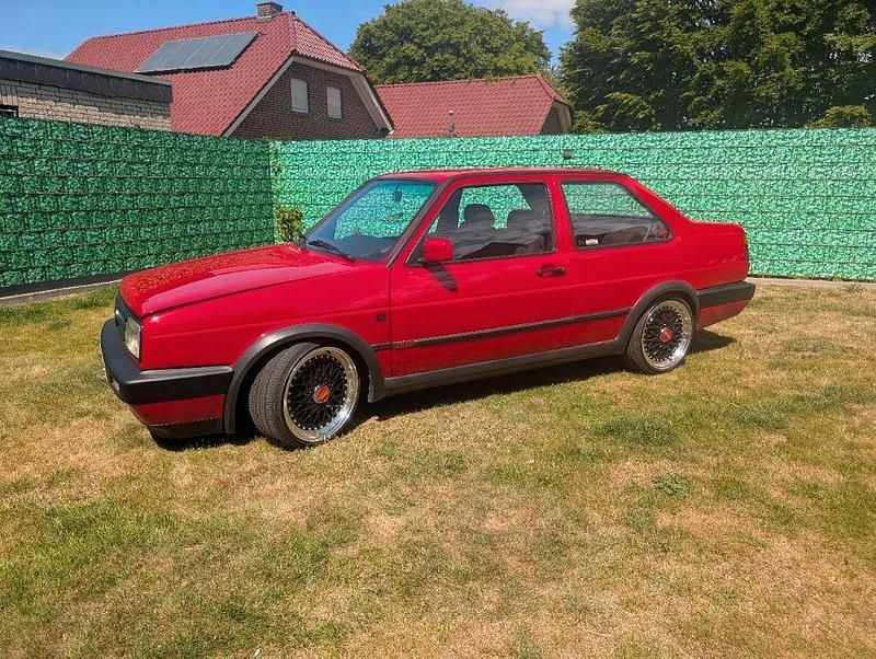 Gebraucht VW Jetta 116 PS (85 kW) 1991 Rot Limousine