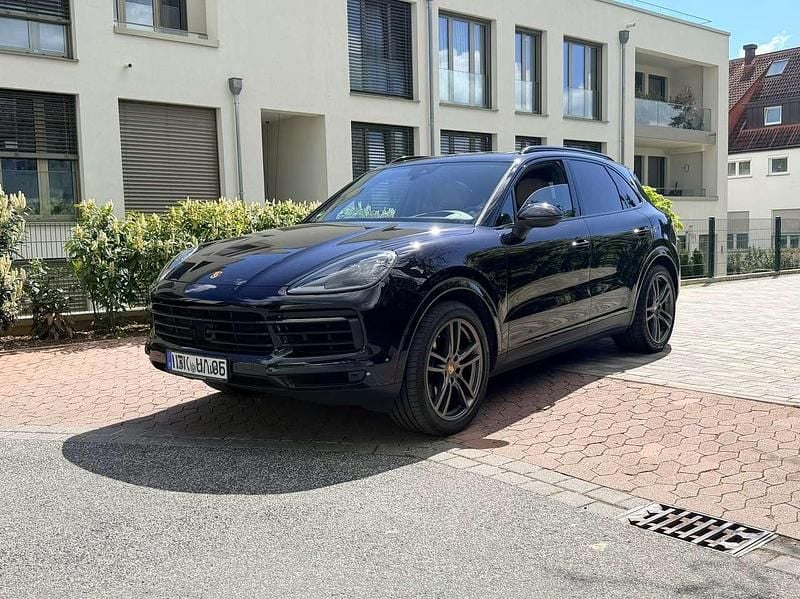 Second-hand Porsche Cayenne 340 CP (250 kW) 2021 Negru SUV