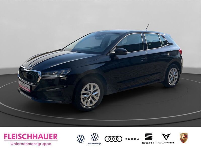 Schwarz Gebraucht 2022 Skoda Fabia Ambition Limousine | 17.690 € (Fairer Preis) - Bild 1/4