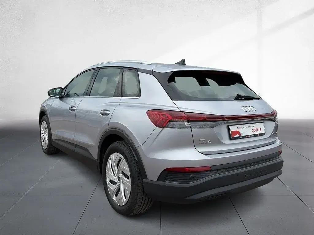 Second-hand Audi Q4 e-tron Sport 210 kW (286 CP) 2025 Argintiu SUV