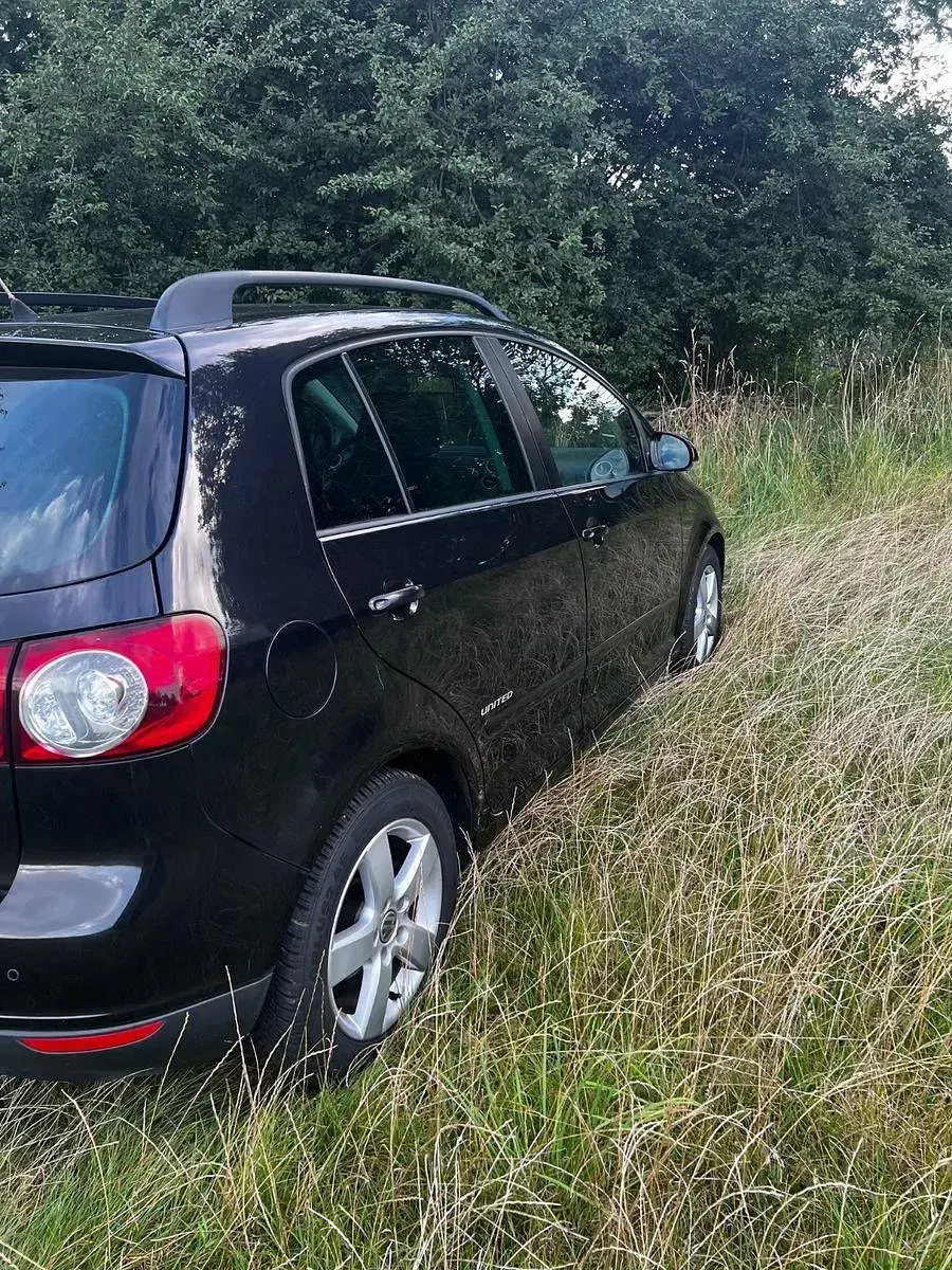 Gebraucht VW Golf Plus Cross United 122 PS (89 kW) 2008 Schwarz Van / Kleinbus