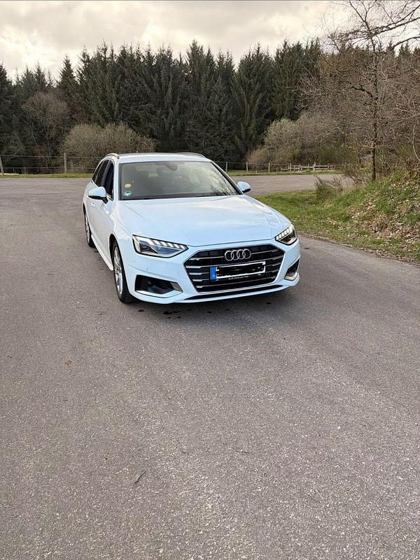 Gebraucht Audi A4 S-Line 163 PS (119 kW) 2021 Weiß Kombi