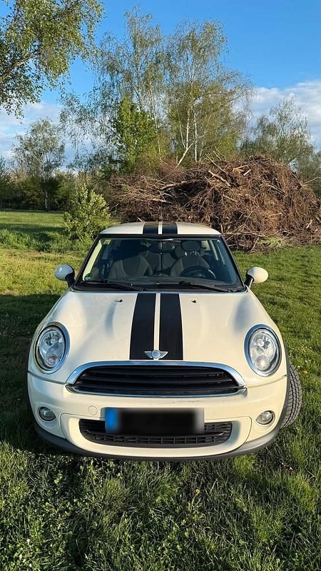 Second-hand Mini ONE 75 CP (55 kW) 2011 Galben Hatchback