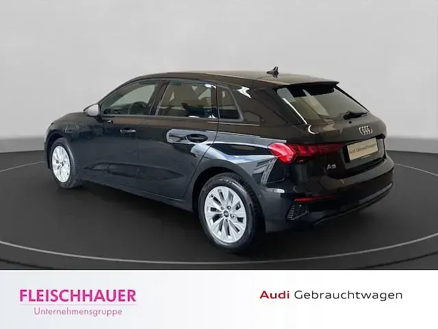 Gebraucht Audi A3 Sportback e-tron Ambiente 204 PS (150 kW) 2024 Mythosschwarz metallic Kleinwagen