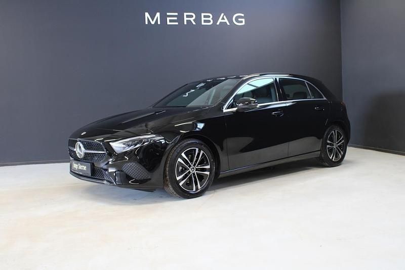 Gebraucht Mercedes A180 Progressive 136 PS (100 kW) 2024 Unilack nachtschwarz Limousine