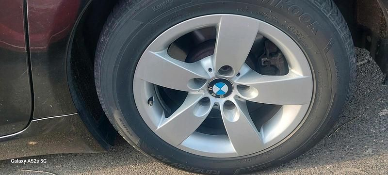 Gebraucht BMW 520 163 PS (119 kW) 2009 Schwarz Kombi