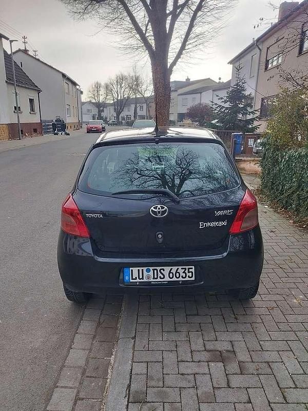 Gebraucht Toyota Yaris 105 PS (77 kW) 2007 Limousine