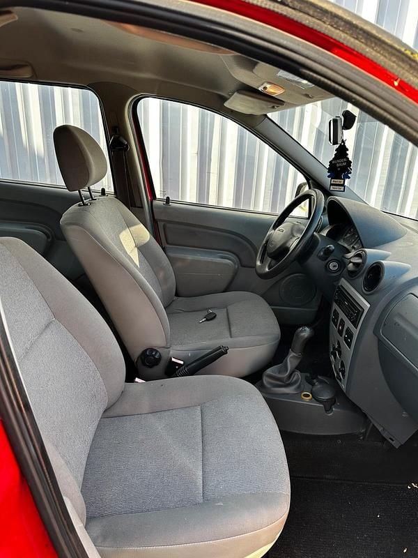 Gebraucht Dacia Logan 87 PS (63 kW) 2009 Rot Limousine