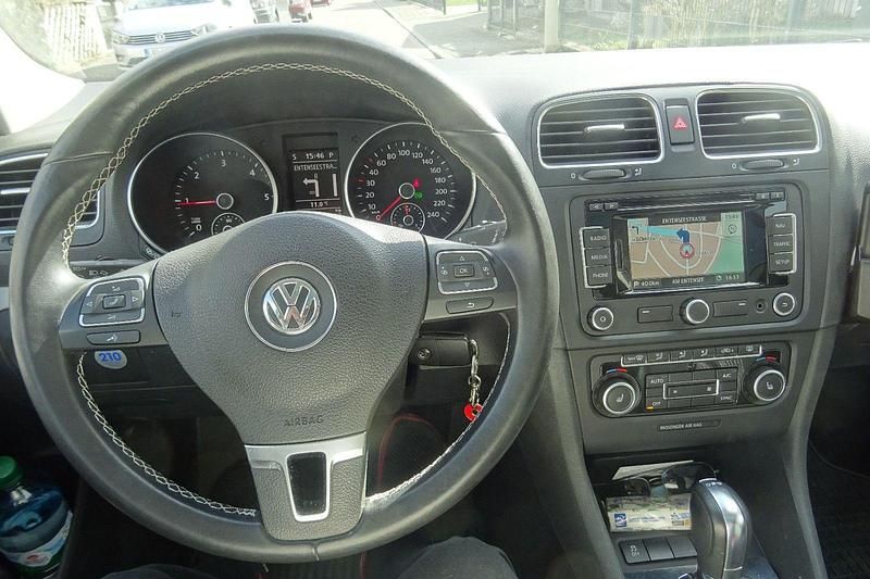 Gebraucht VW Golf VII Match 140 PS (102 kW) 2013 Kombi