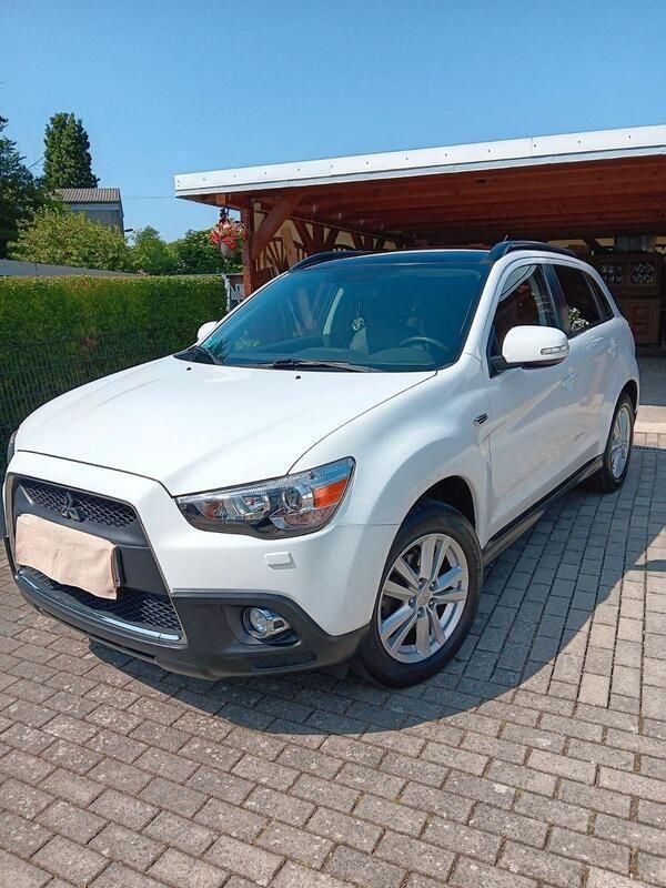 Weiß Gebraucht 2012 Mitsubishi ASX Instyle SUV | 6.600 € (Guter Preis) - Bild 1/4