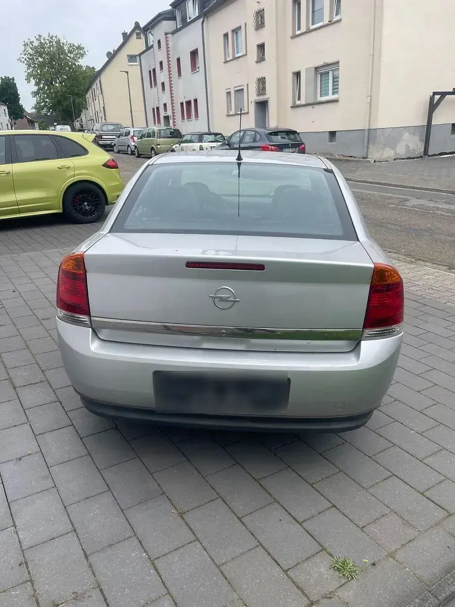 Gebraucht Opel Vectra 122 PS (89 kW) 2002 Silber Limousine
