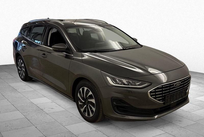 Grau Gebraucht 2022 Ford Focus Titanium Kombi | 16.590 € (Guter Preis) - Bild 1/3