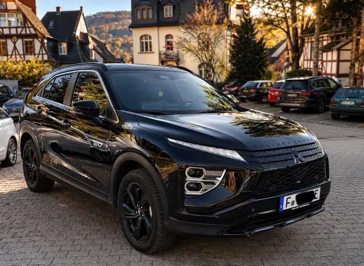 Gebraucht Mitsubishi Eclipse Cross Plus 256 PS (188 kW) 2024 Schwarz SUV