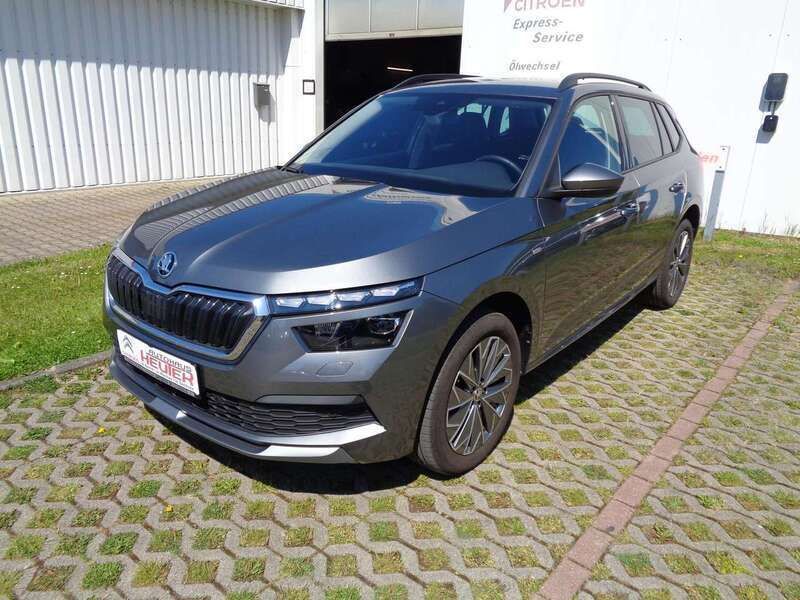 Graphitegrau metallic Gebraucht 2023 Skoda Kamiq Tour SUV | 20.450 € (Fairer Preis) - Bild 1/4