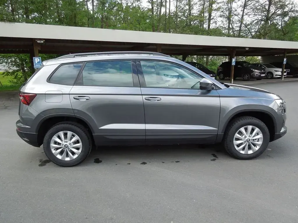 Nowe Skoda Karoq Selection 150 KM (110 kW) 2026 Szary SUV