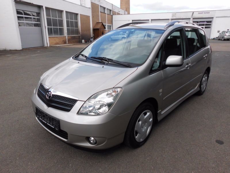 Toyota corolla verso 2002