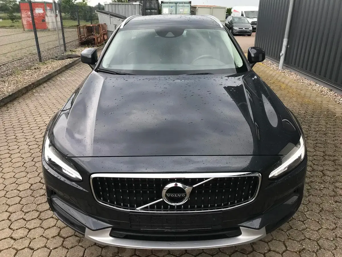 Gebraucht Volvo V90 CC Pro 190 PS (139 kW) 2019 Savile grey Kombi
