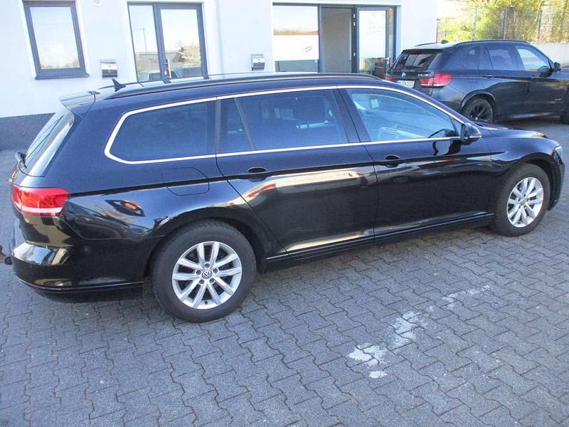 Gebraucht VW Passat 150 PS (110 kW) 2015 Schwarz Kombi