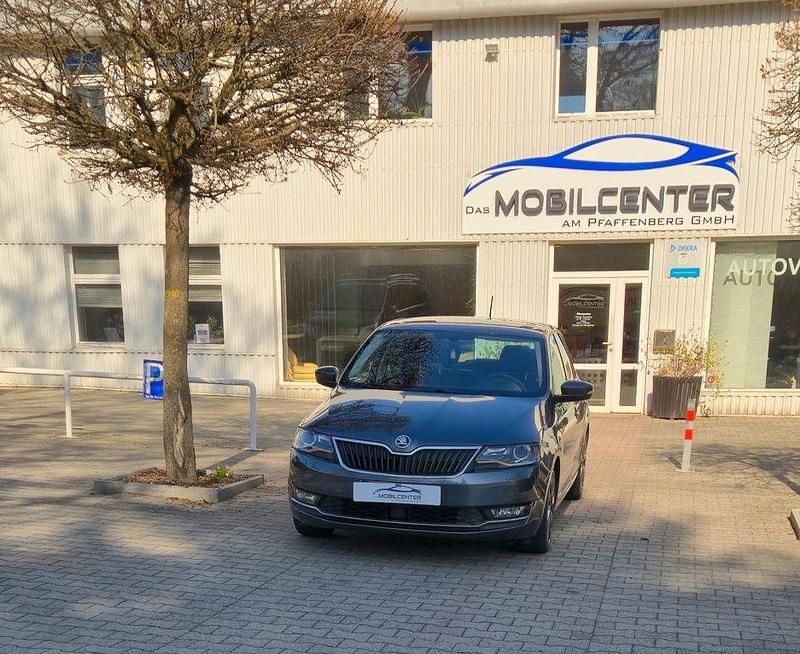 Gebraucht Skoda Rapid Drive 95 PS (69 kW) 2017 Grau Kleinwagen