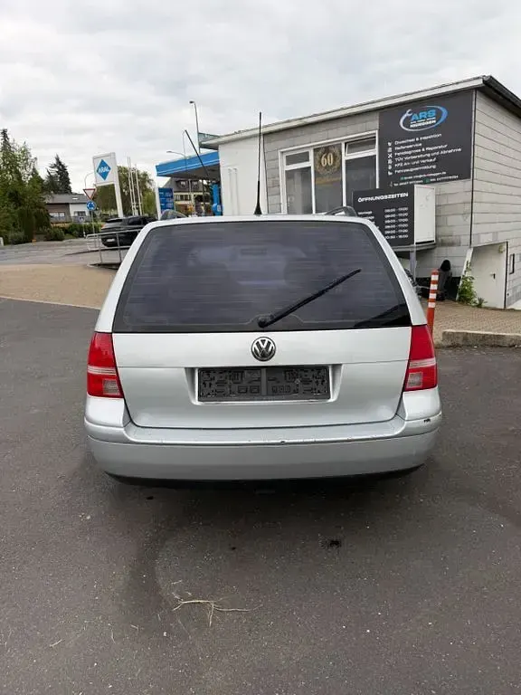 Gebraucht VW Golf IV 105 PS (77 kW) 2003 Silber Kombi