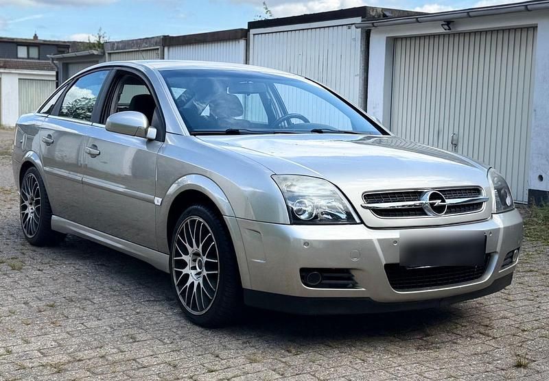Grau Gebraucht 2003 Opel Vectra GTS Limousine | 3.400 € (Teuer) - Bild 1/4