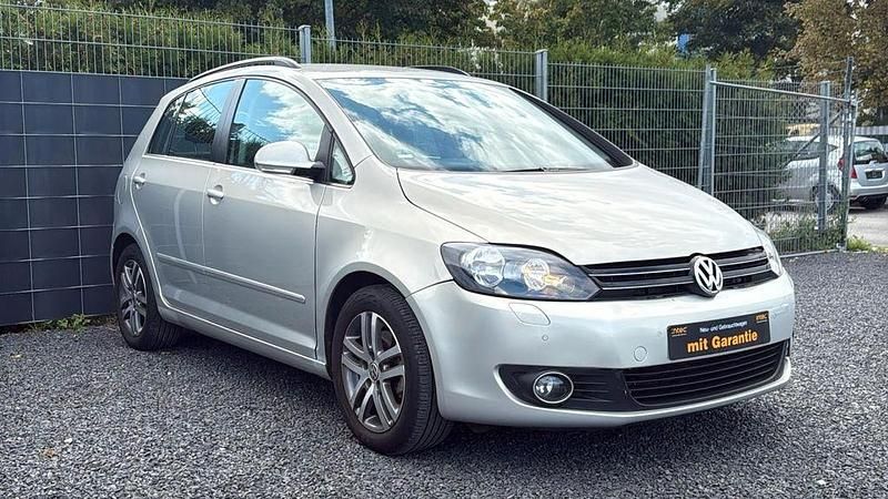Gold Gebraucht 2009 VW Golf Plus Cross Van / Kleinbus | 8.600 € (Etwas zu teuer) - Bild 1/4