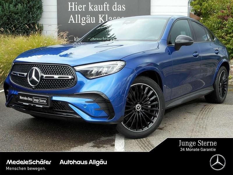 Lack spektralblau Gebraucht 2025 Mercedes GLC220 AMG Coupé | 61.870 € (Superpreis) - Bild 1/4
