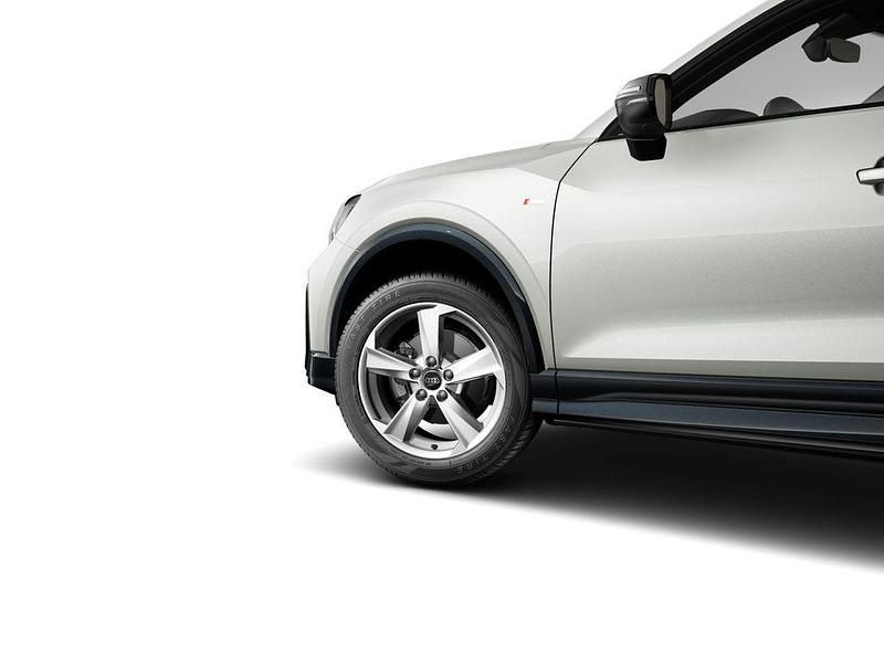 Gebraucht Audi Q2 S-Line 116 PS (85 kW) 2025 Tausilber metallic SUV
