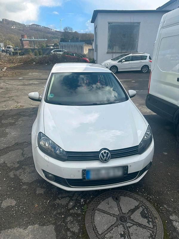 Gebraucht VW Golf VII 90 PS (66 kW) 2012 Weiß Kleinwagen