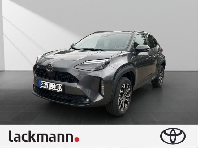 Grau Gebraucht 2025 Toyota Yaris Cross SUV | 27.990 € (Fairer Preis) - Bild 1/4