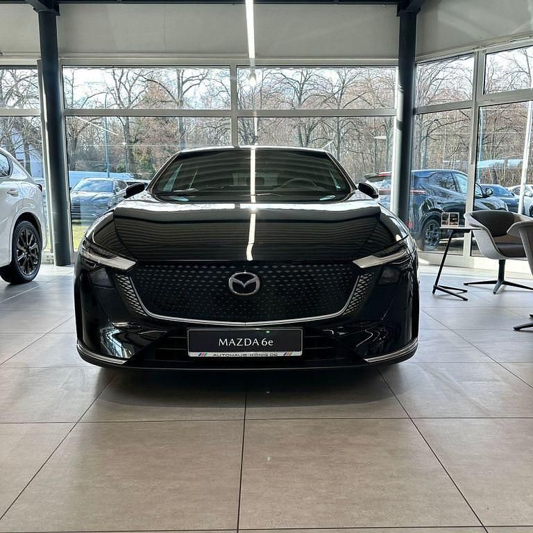 Neu Mazda 6e Takumi-Line 189 kW (258 PS) 2026 Schwarz Limousine