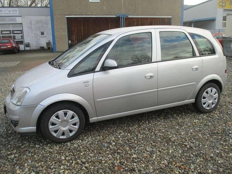 Gebraucht Opel Meriva Edition 101 PS (74 kW) 2008 Starsilber iii m2 Van / Kleinbus