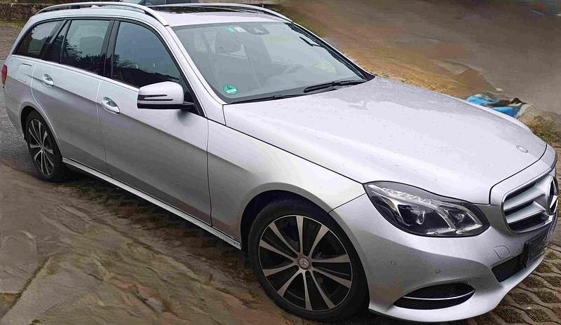 Gebraucht Mercedes E200 Avantgarde 136 PS (100 kW) 2016 Silber Kombi