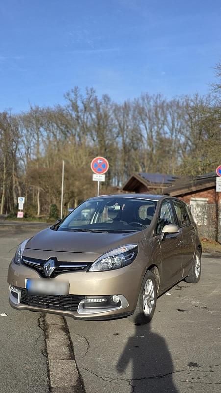 Braun Gebraucht 2013 Renault Scénic Van / Kleinbus | 4.900 € (Guter Preis) - Bild 1/4