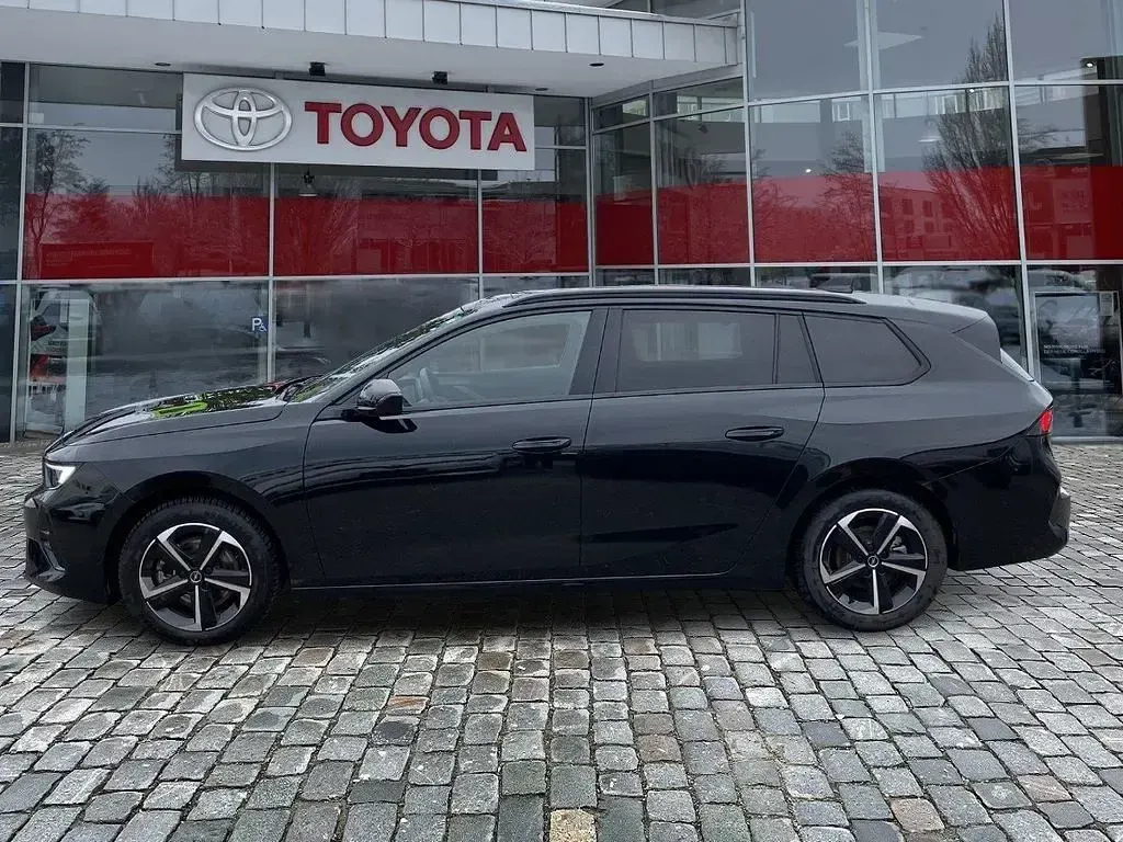 Gebraucht Opel Astra 131 PS (96 kW) 2025 Schwarz Kleinwagen