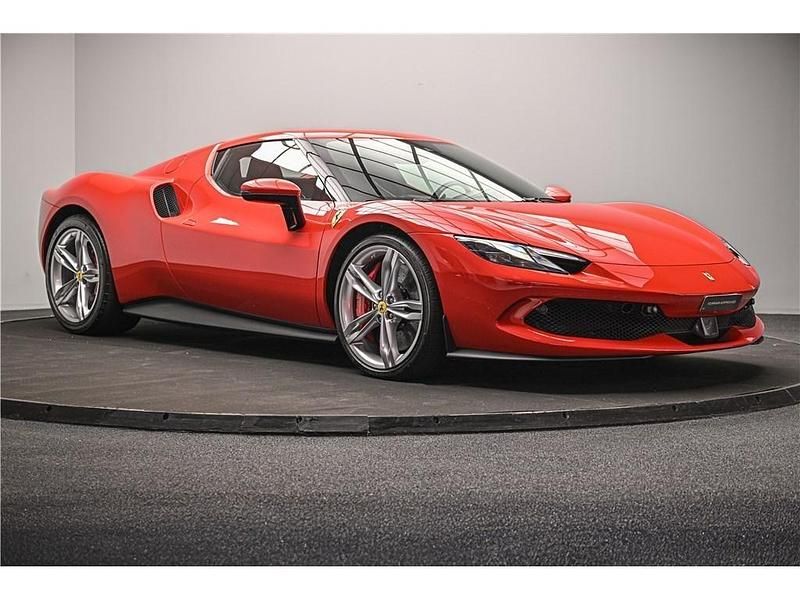 Gebraucht Ferrari 296 901 PS (662 kW) 2025 Gold