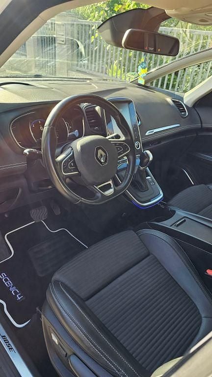 Gebraucht Renault Scénic IV Bose Edition 160 PS (117 kW) 2017 Weiß Van / Kleinbus