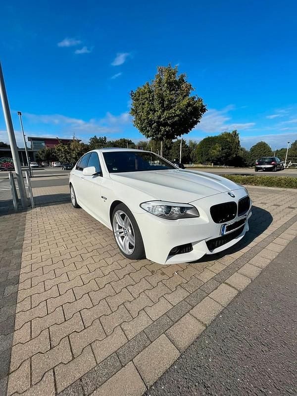 Gebraucht BMW 520 M Sport 184 PS (135 kW) 2013 Weiß Limousine