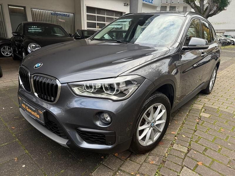 Grau Gebraucht 2016 BMW X1 Advantage SUV | 19.950 € (Fairer Preis) - Bild 1/4