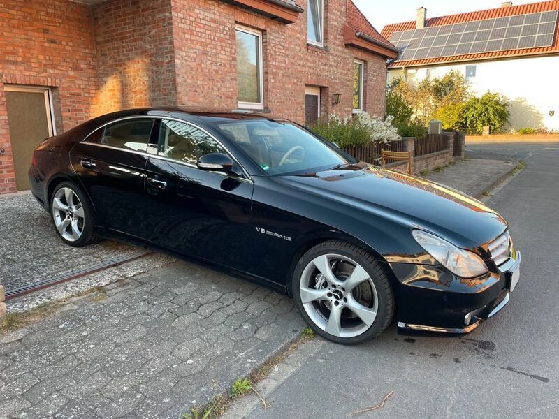 Schwarz Gebraucht 2005 Mercedes CLS55 AMG AMG Limousine | 15.499 € (Superpreis) - Bild 1/4